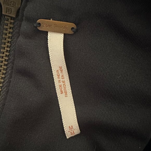 FREE PEOPLE navy embroidered dress size medium - Picture 5 of 6